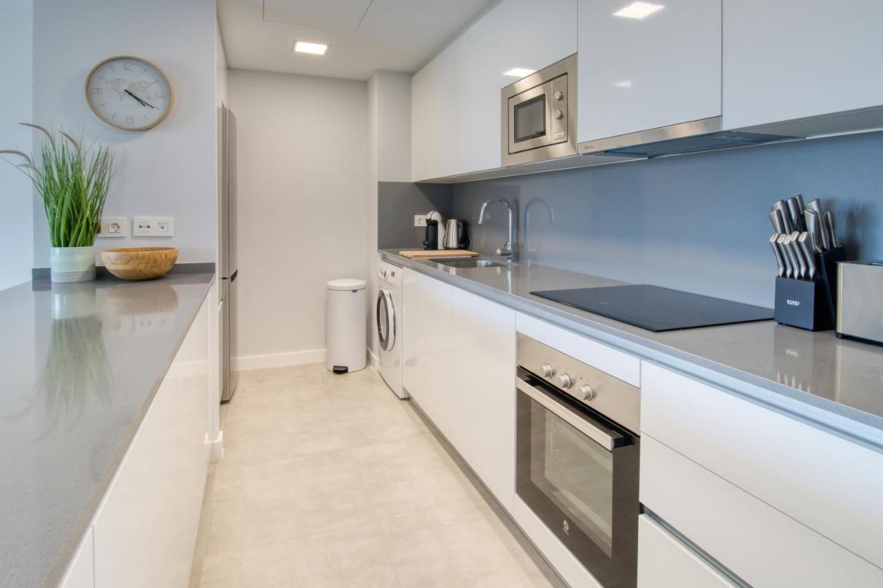 Newly Constructed 2 Bed Apartment With Sea Views Касарес Екстериор снимка
