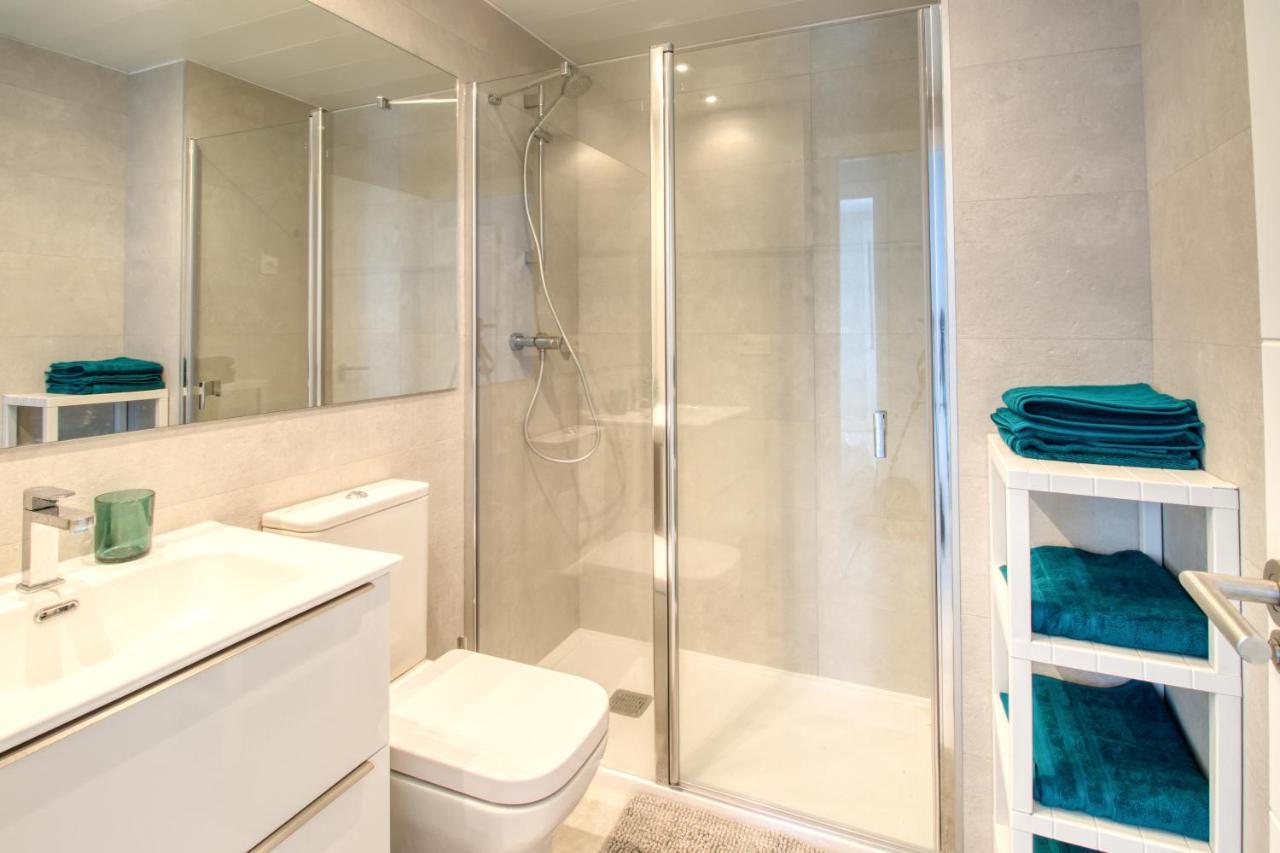 Newly Constructed 2 Bed Apartment With Sea Views Касарес Екстериор снимка